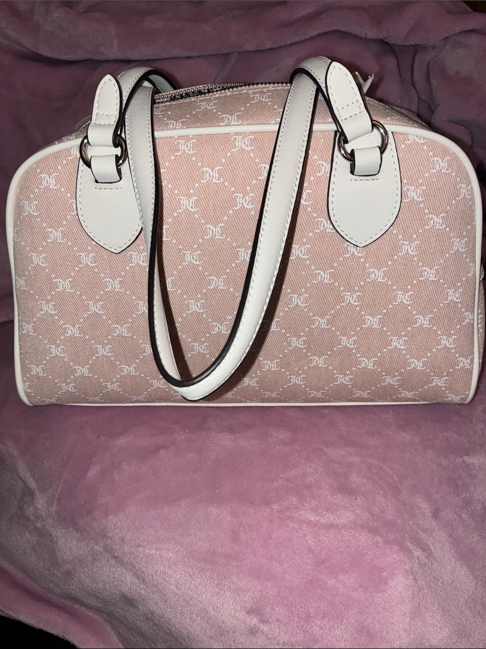 Juicy Couture Pink and White Logo Satchel with Heart Charm - Picture 2 of 7
